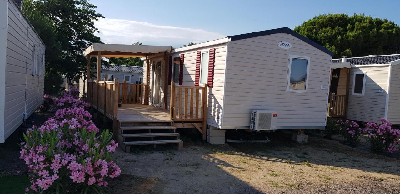 Les Mobilhomes Helvetiques 4 Etoiles Mar Estang Canet En Roussillon Exterior foto