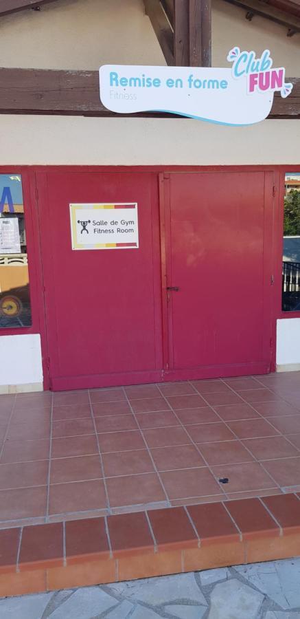 Les Mobilhomes Helvetiques 4 Etoiles Mar Estang Canet En Roussillon Exterior foto